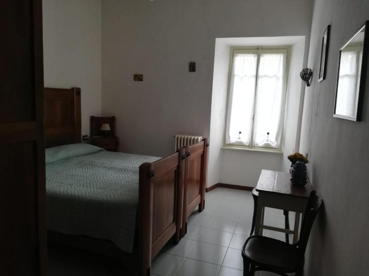 Residenza Santa Valeria Hotel Caglio Ngoại thất bức ảnh