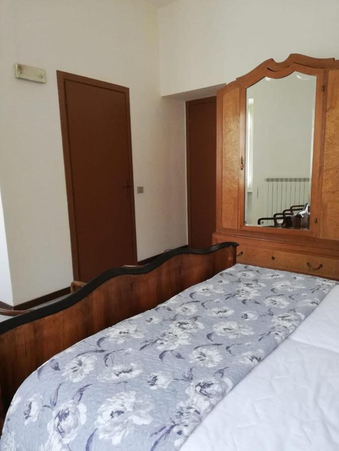 Residenza Santa Valeria Hotel Caglio Ngoại thất bức ảnh