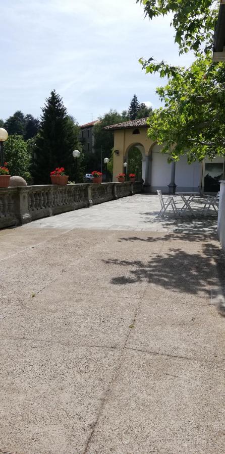 Residenza Santa Valeria Hotel Caglio Ngoại thất bức ảnh